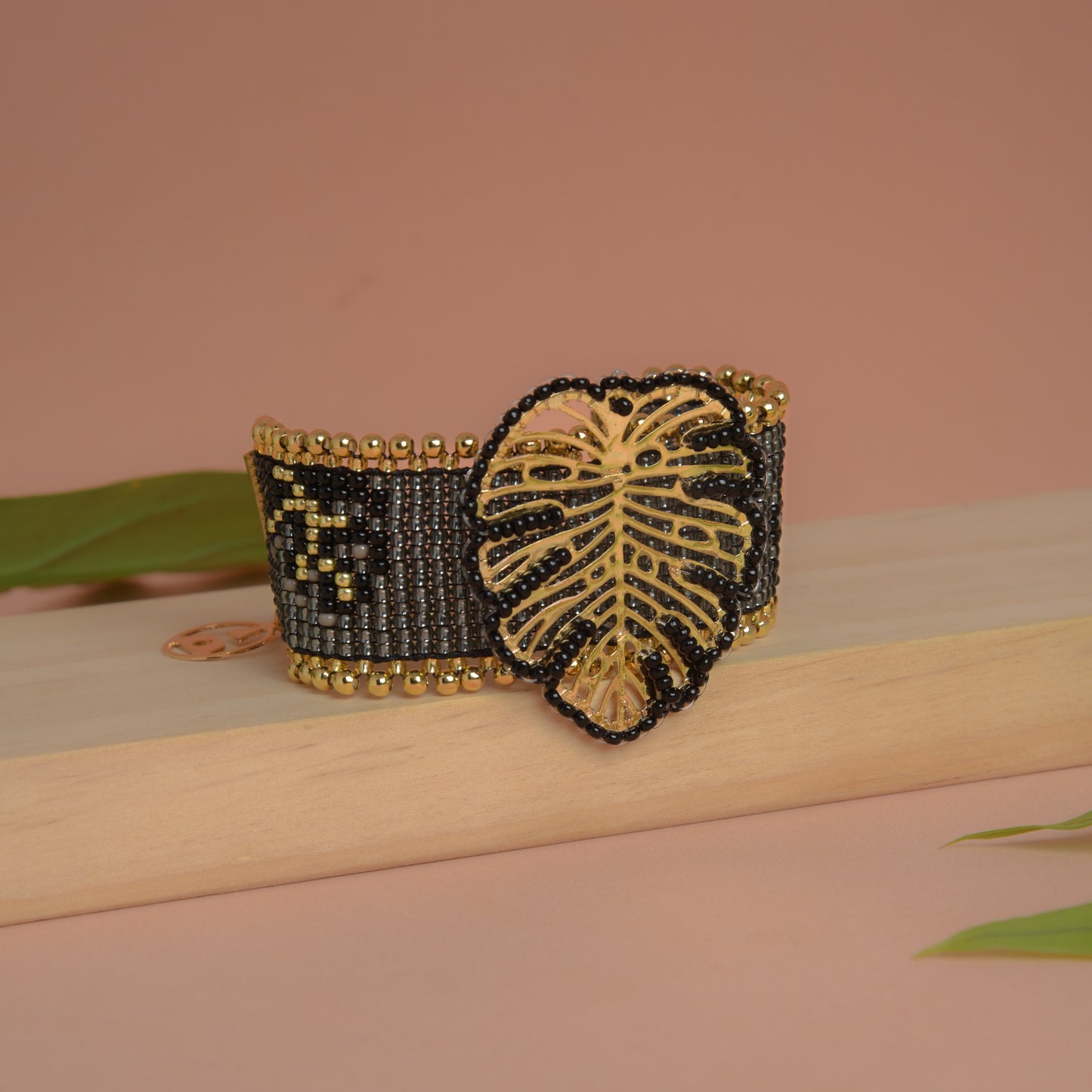 Monstera black bracelet