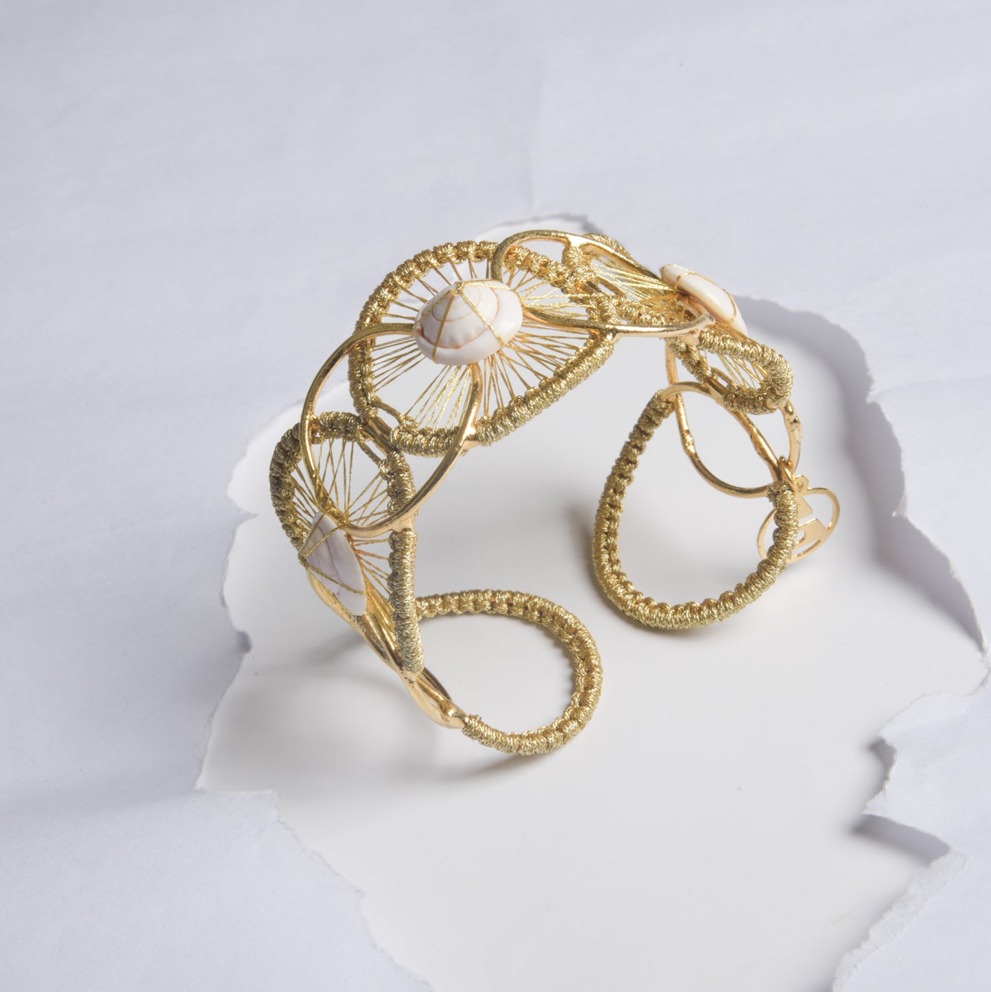 Bracelet sea shells